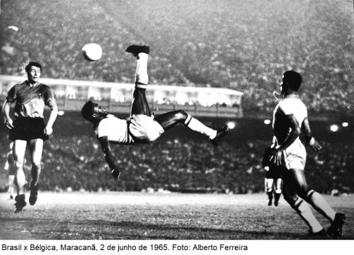 Pele-Bicileta-Alberto-Ferreira